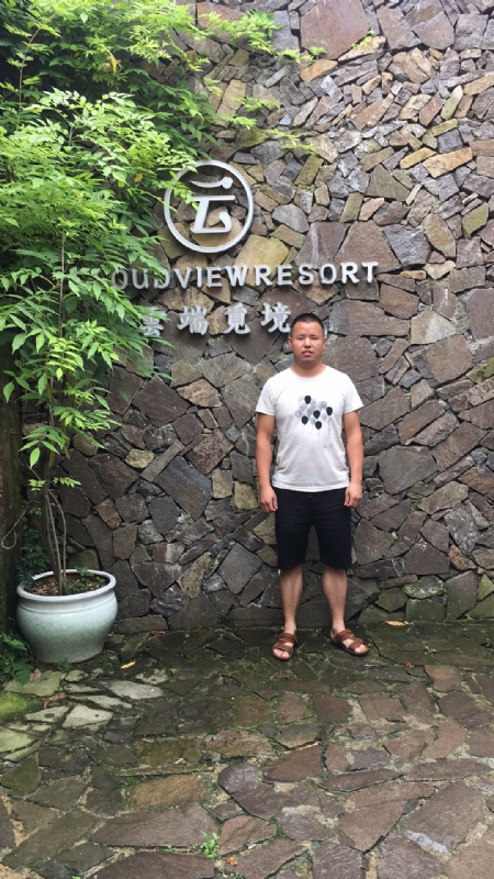 何超洪的第三张照片--滨州相亲服务中心