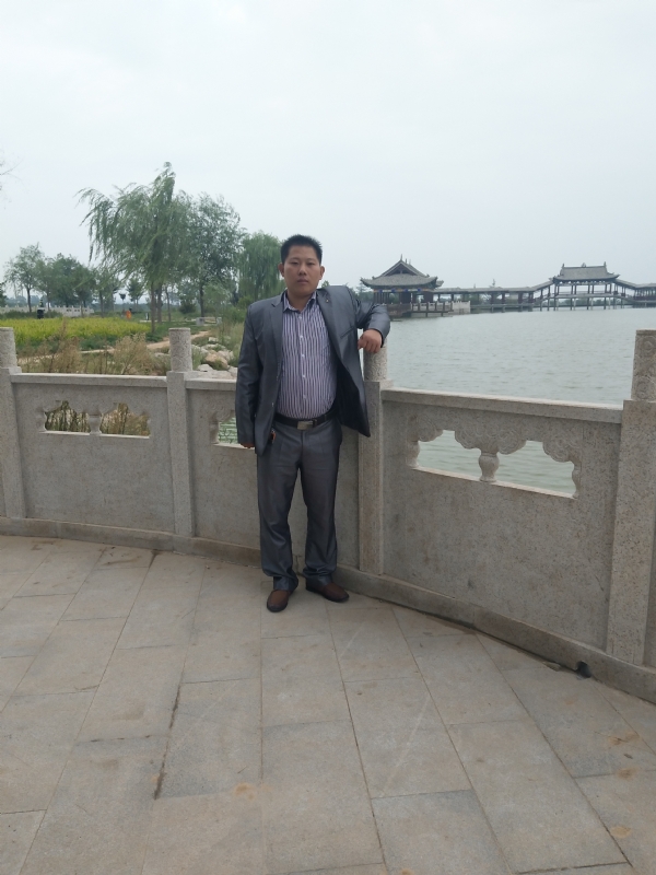 寻找爱的第一张照片--滨州相亲服务中心