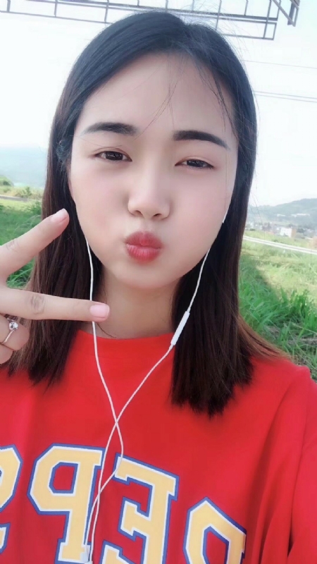 深拥必定温暖的第一张照片--滨州相亲服务中心