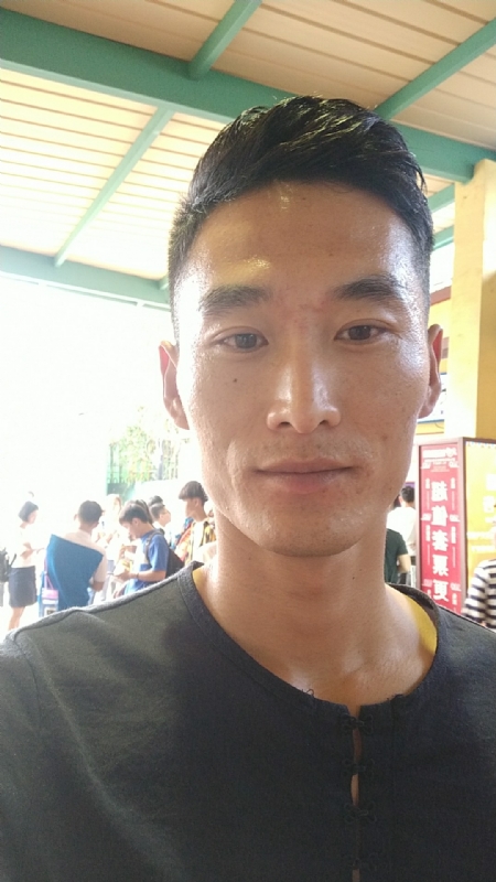 难得糊涂的第一张照片--滨州相亲服务中心