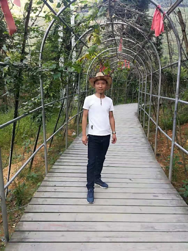 蓝天的第一张照片--滨州相亲服务中心