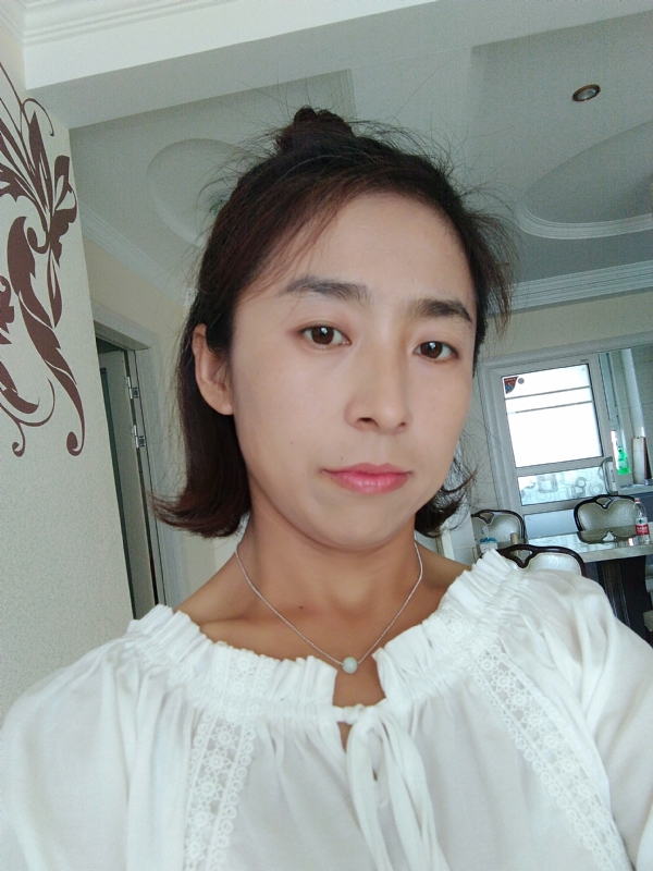 柠檬的第一张照片--滨州相亲服务中心