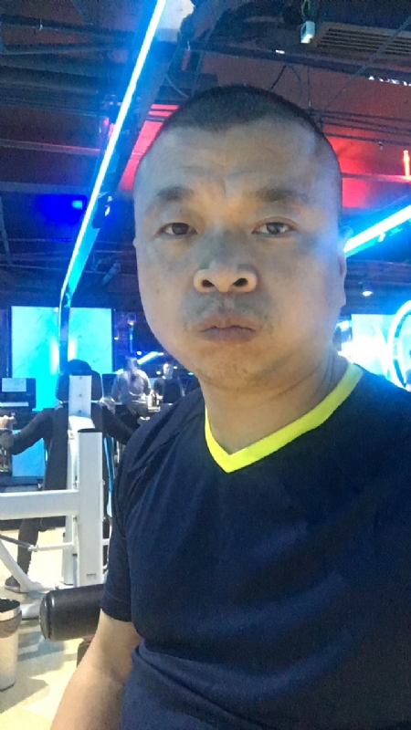 奋斗的第一张照片--滨州相亲服务中心