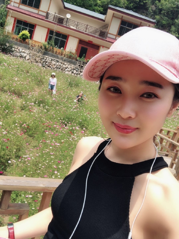 诗琪的第二张照片--滨州相亲服务中心