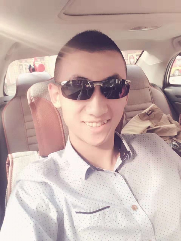 风雨的第一张照片--滨州相亲服务中心