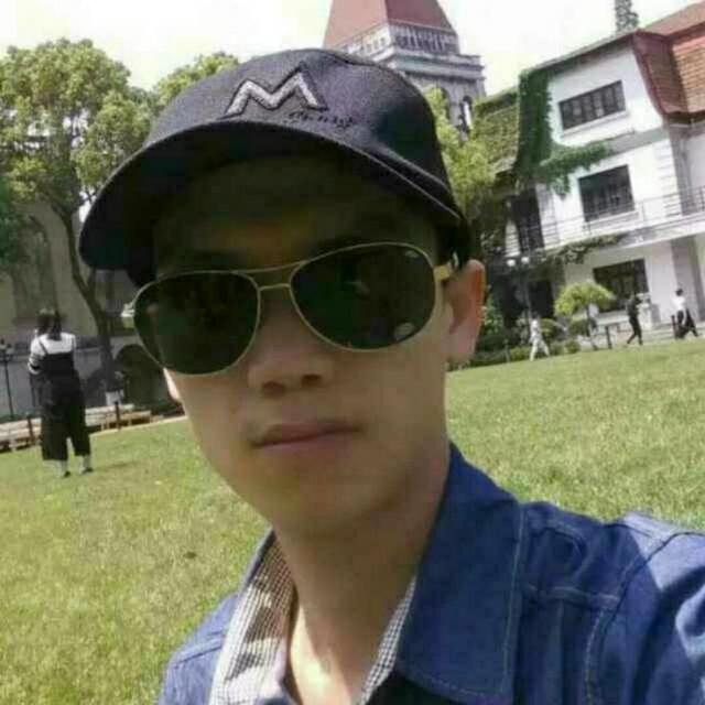 龙小华的第一张照片--滨州相亲服务中心