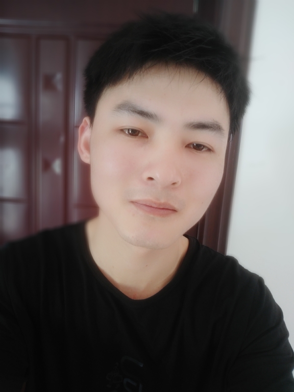 小情绪)っ的第一张照片--滨州相亲服务中心