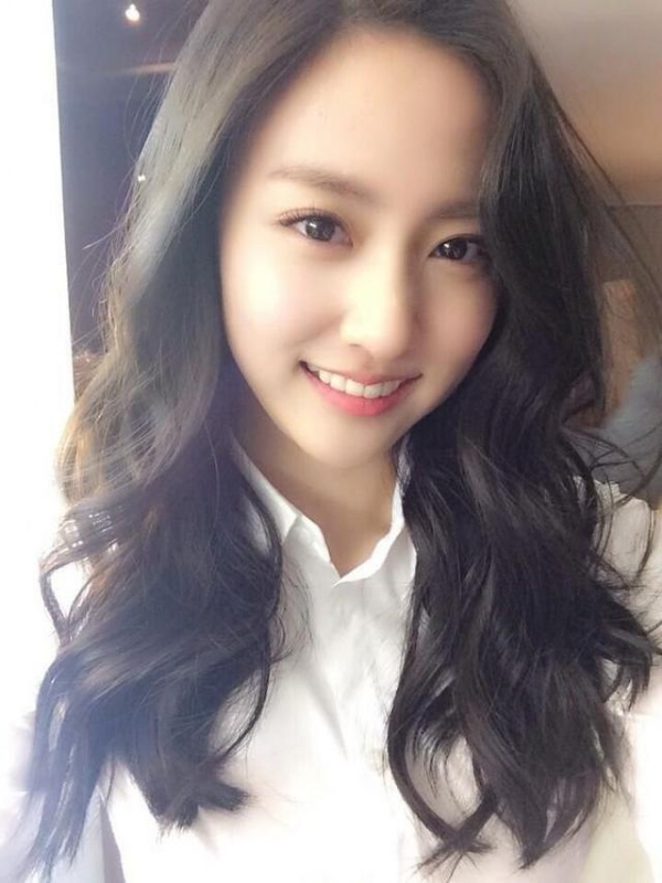 等爱的易微的第一张照片--滨州相亲服务中心