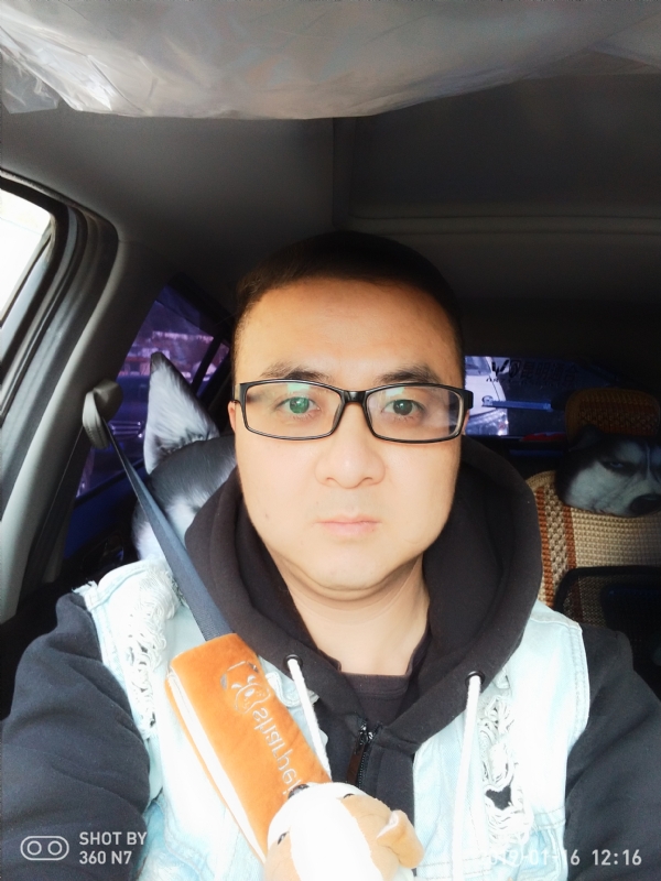 香烟最懂男人心的第一张照片--滨州相亲服务中心