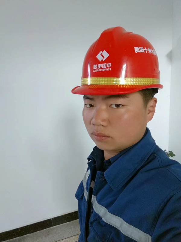 小公牛的第一张照片--滨州相亲服务中心