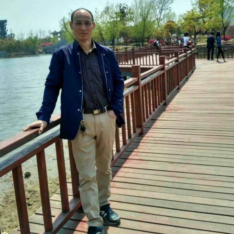 大随帅哥的第一张照片--滨州相亲服务中心