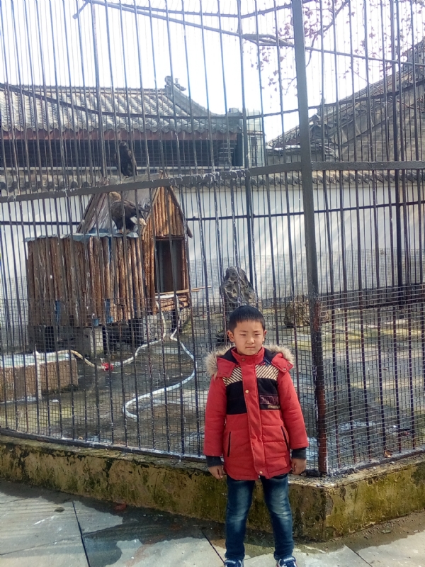 山高人伟峰的第一张照片--滨州相亲服务中心