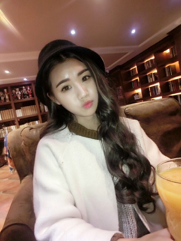 气质小妹的第三张照片--滨州相亲服务中心