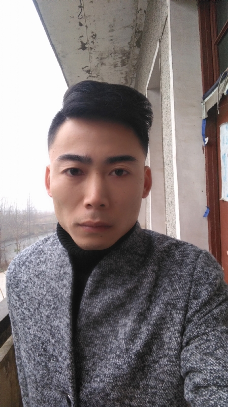 谁伴我闯荡的第一张照片--滨州相亲服务中心