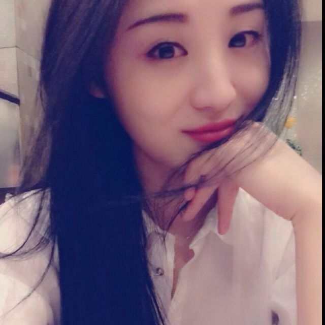 在水一方的第一张照片--滨州相亲服务中心