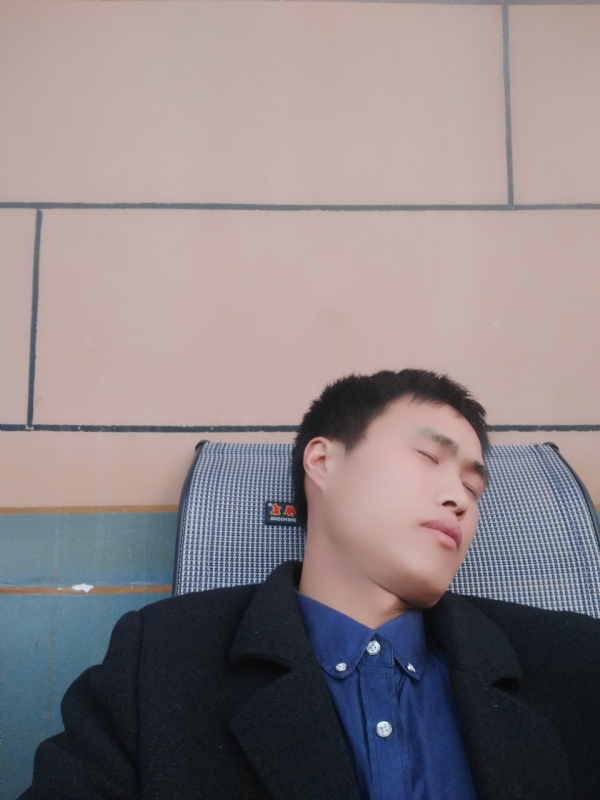 有钱爱情才能长久的第一张照片--滨州相亲服务中心