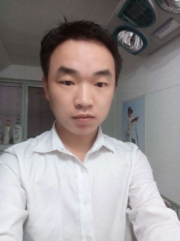 夜凉露沾衣的第二张照片--滨州相亲服务中心