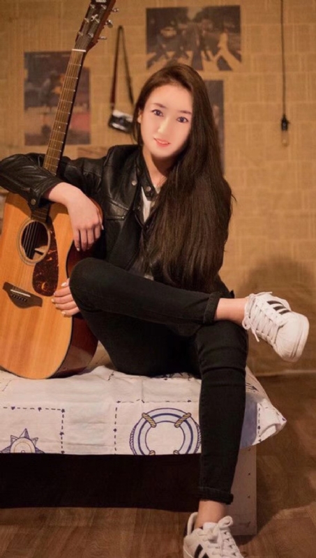 水中月的第一张照片--滨州相亲服务中心