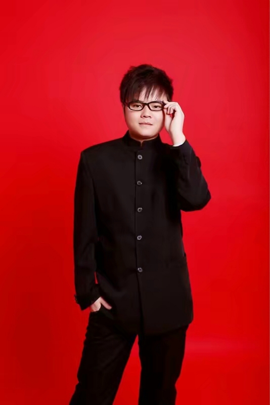 站在远处看童年的第一张照片--滨州相亲服务中心