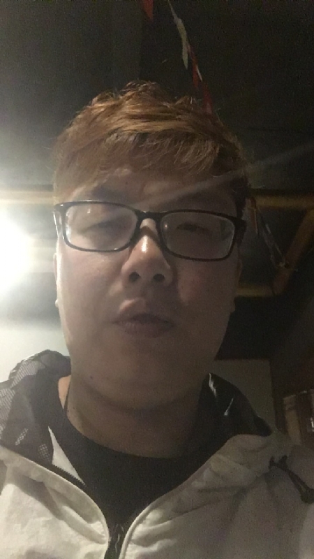 深情久伴更长情的第一张照片--滨州相亲服务中心