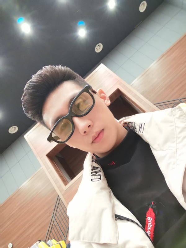 少年已不在年少的第一张照片--滨州相亲服务中心