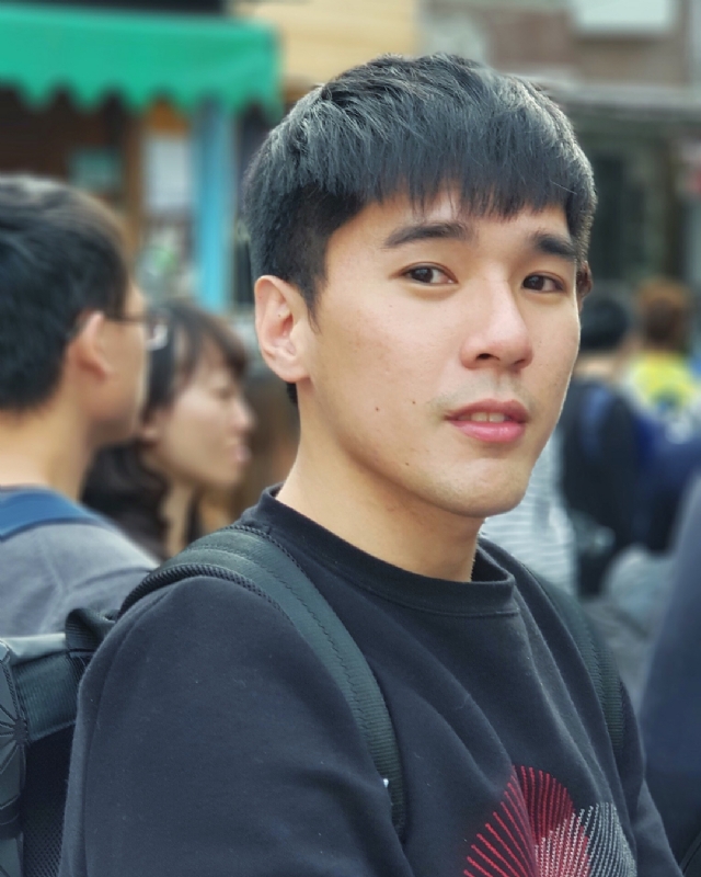 雨中孤独的第一张照片--滨州相亲服务中心