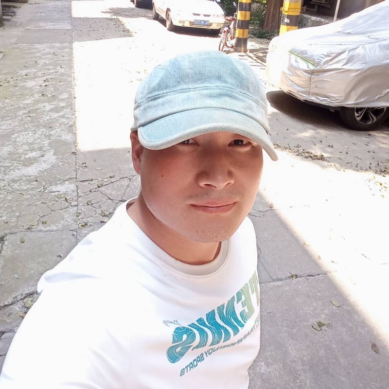 辉光的第一张照片--滨州相亲服务中心