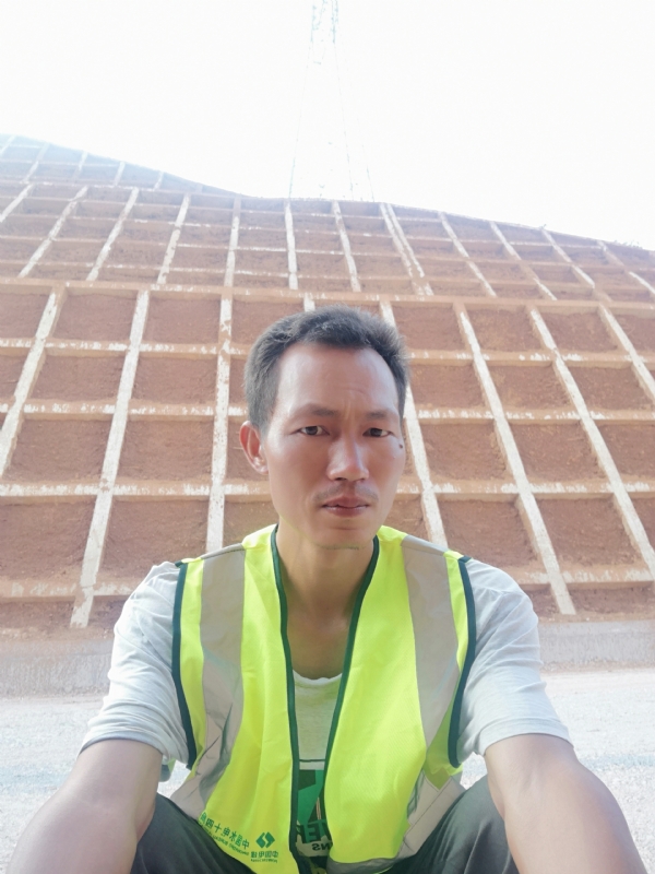 哥们的第一张照片--滨州相亲服务中心