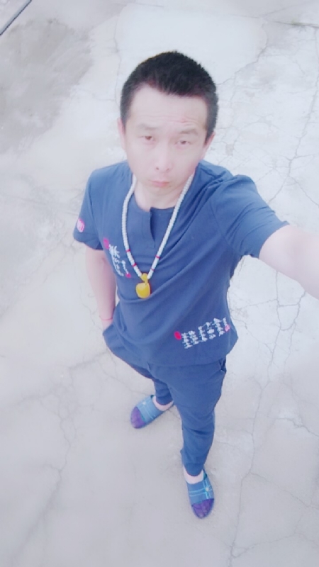 一叶之秋的第一张照片--滨州相亲服务中心