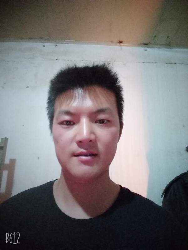 风轻云淡的第一张照片--滨州相亲服务中心