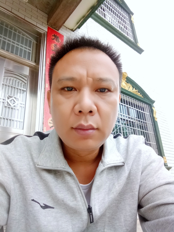 随缘的第一张照片--滨州相亲服务中心