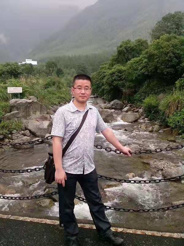 淡定牛魔王的第三张照片--滨州相亲服务中心