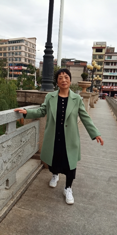 小玲的第一张照片--滨州相亲服务中心