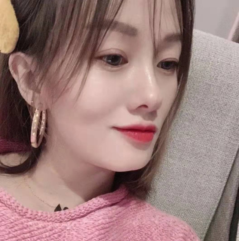 微醺的笑容的第一张照片--滨州相亲服务中心