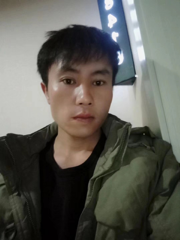 槑头槑脑的第一张照片--滨州相亲服务中心