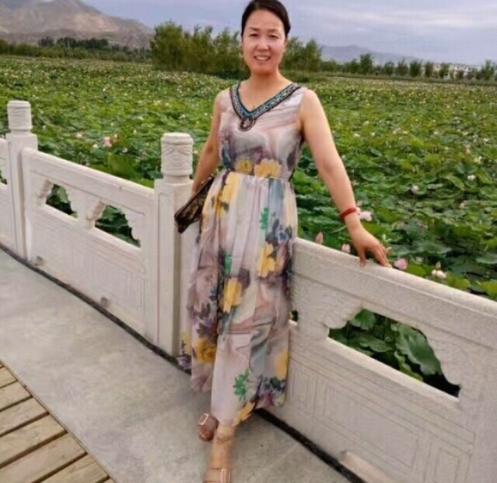 红叶的第一张照片--滨州相亲服务中心