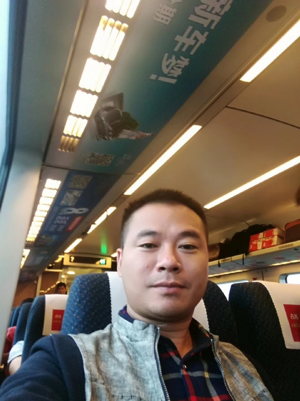 等爱的人的第一张照片--滨州相亲服务中心