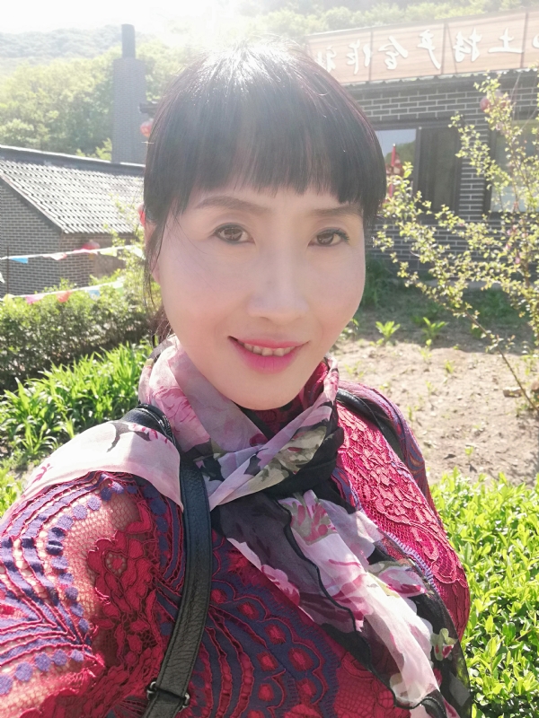 艳阳高照的第一张照片--滨州相亲服务中心