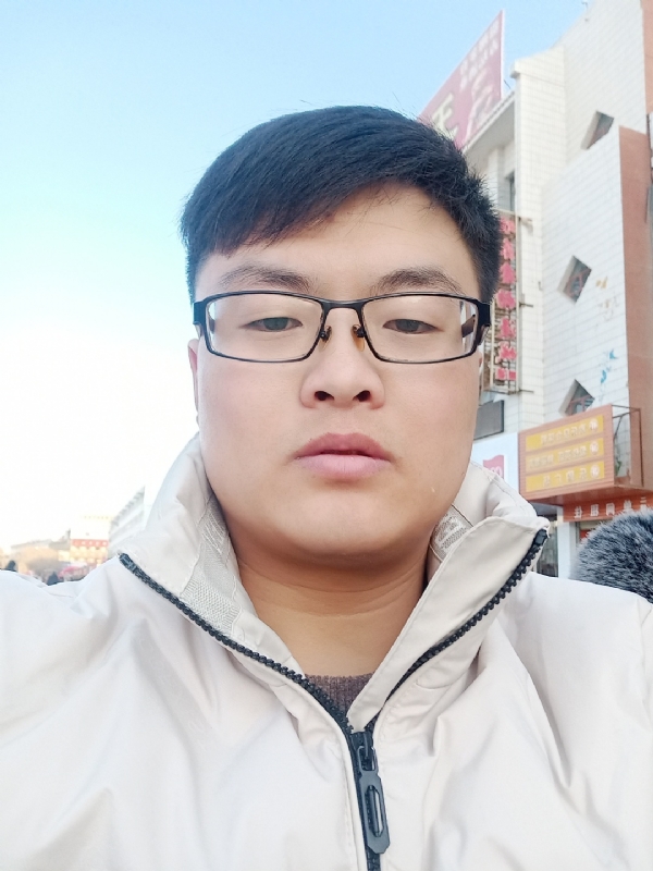 执子之手与子偕老的第一张照片--滨州相亲服务中心