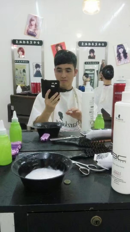 牛郎的第二张照片--滨州相亲服务中心