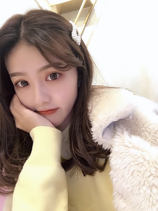 薇薇外送的第一张照片--滨州相亲服务中心