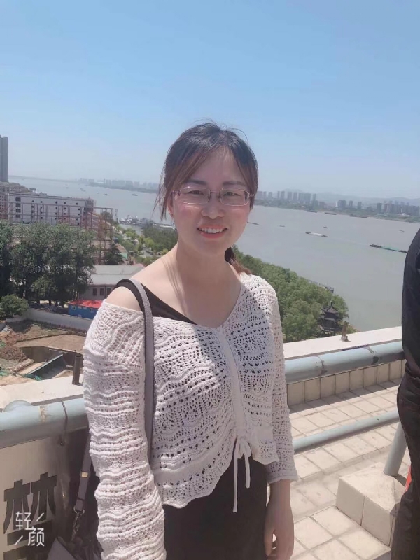 随缘的第一张照片--滨州相亲服务中心