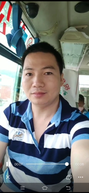 恋人未满的第一张照片--滨州相亲服务中心