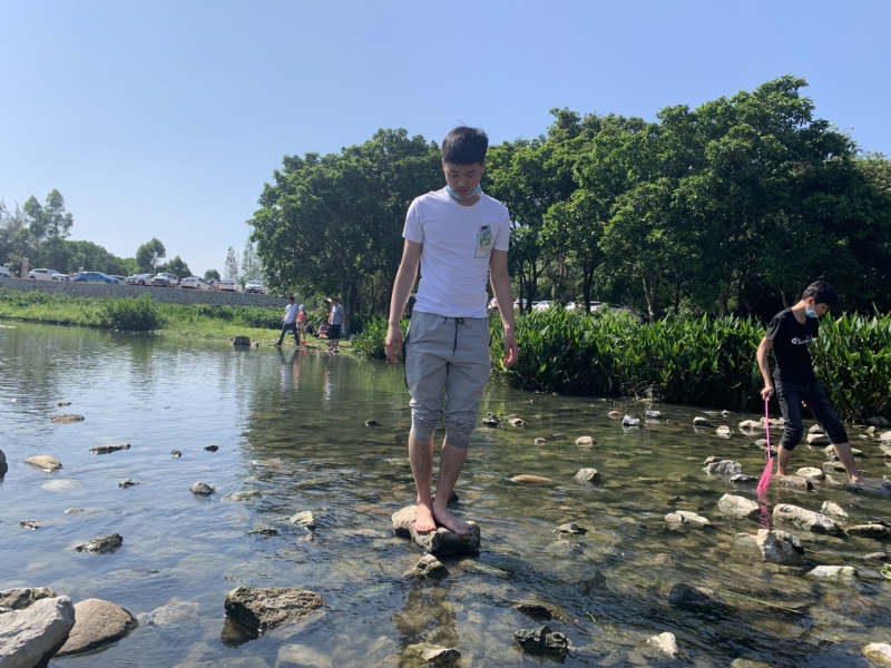 放假吃鸡的第一张照片--滨州相亲服务中心