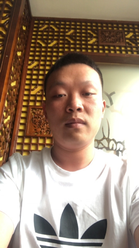 唐子龙的第二张照片--滨州相亲服务中心