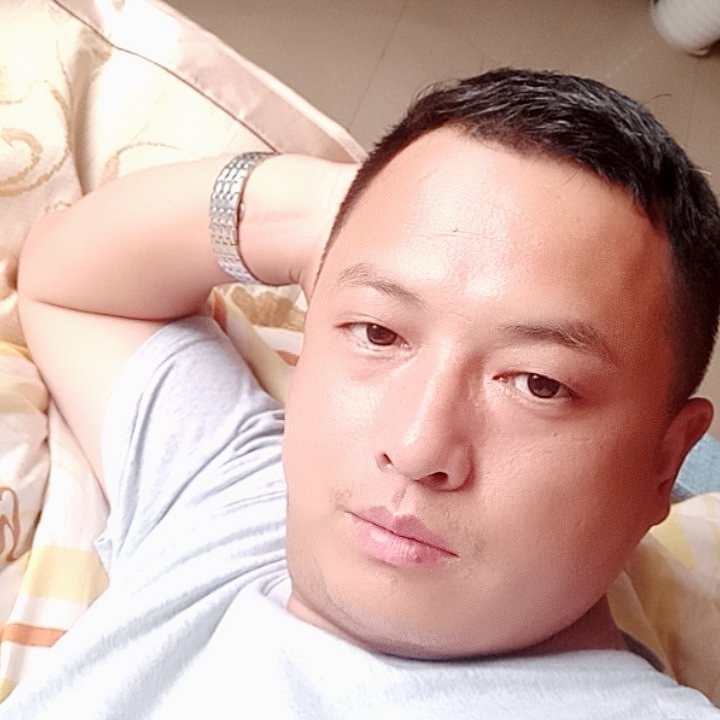 忘世情的第一张照片--滨州相亲服务中心