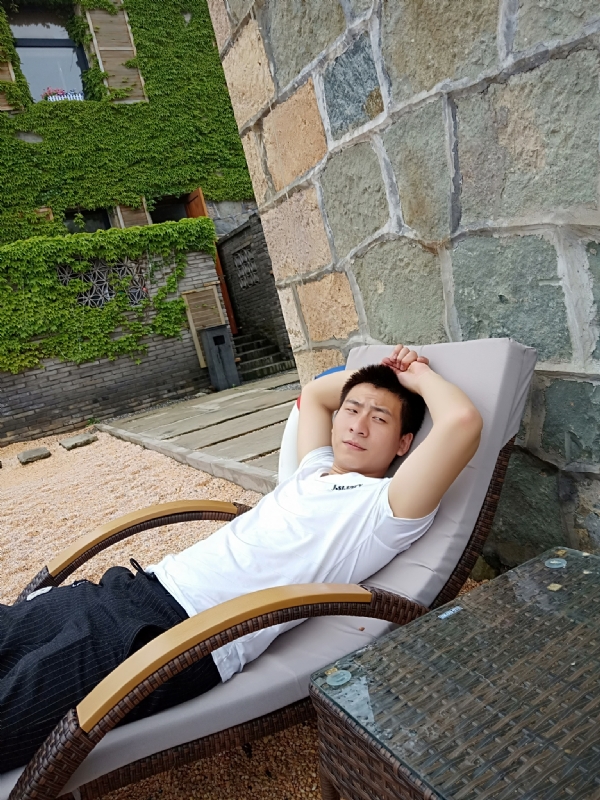 真心寻找另一半的第一张照片--滨州相亲服务中心