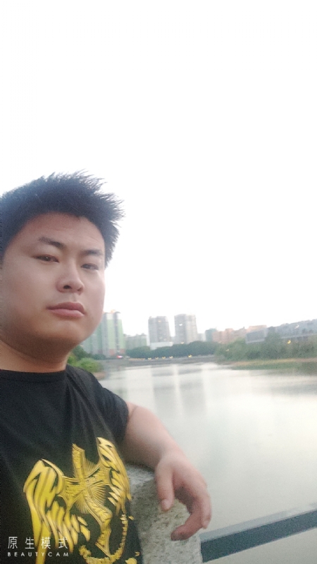 小海的第二张照片--滨州相亲服务中心