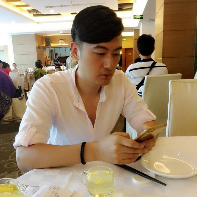 猩猩的第一张照片--滨州相亲服务中心