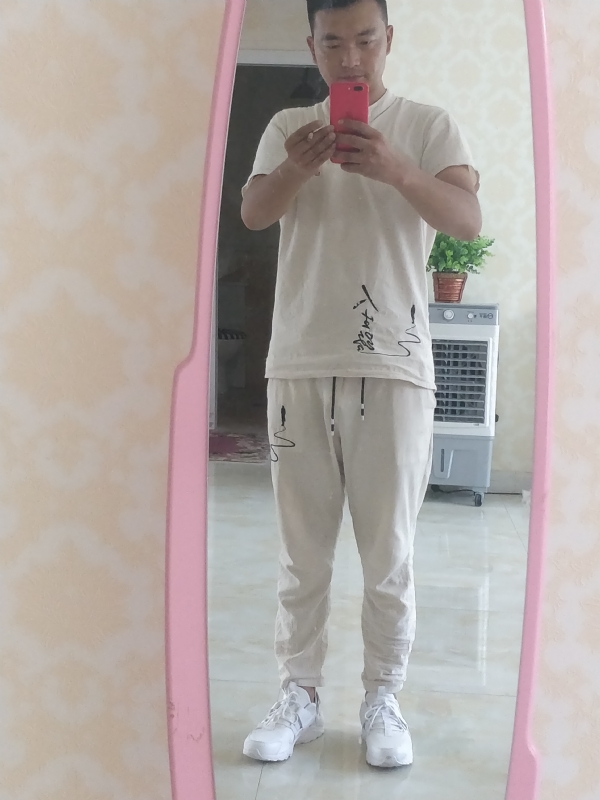 一天一根烟的第一张照片--滨州相亲服务中心